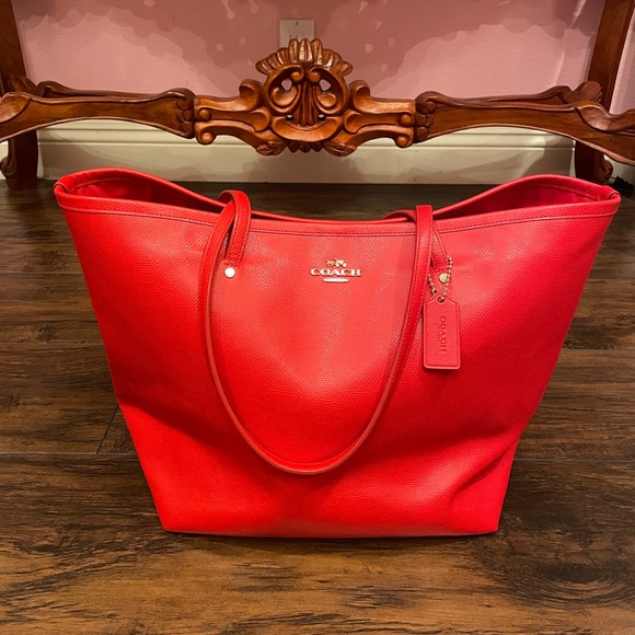 Red Coach Tote - Picture 3 of 8
